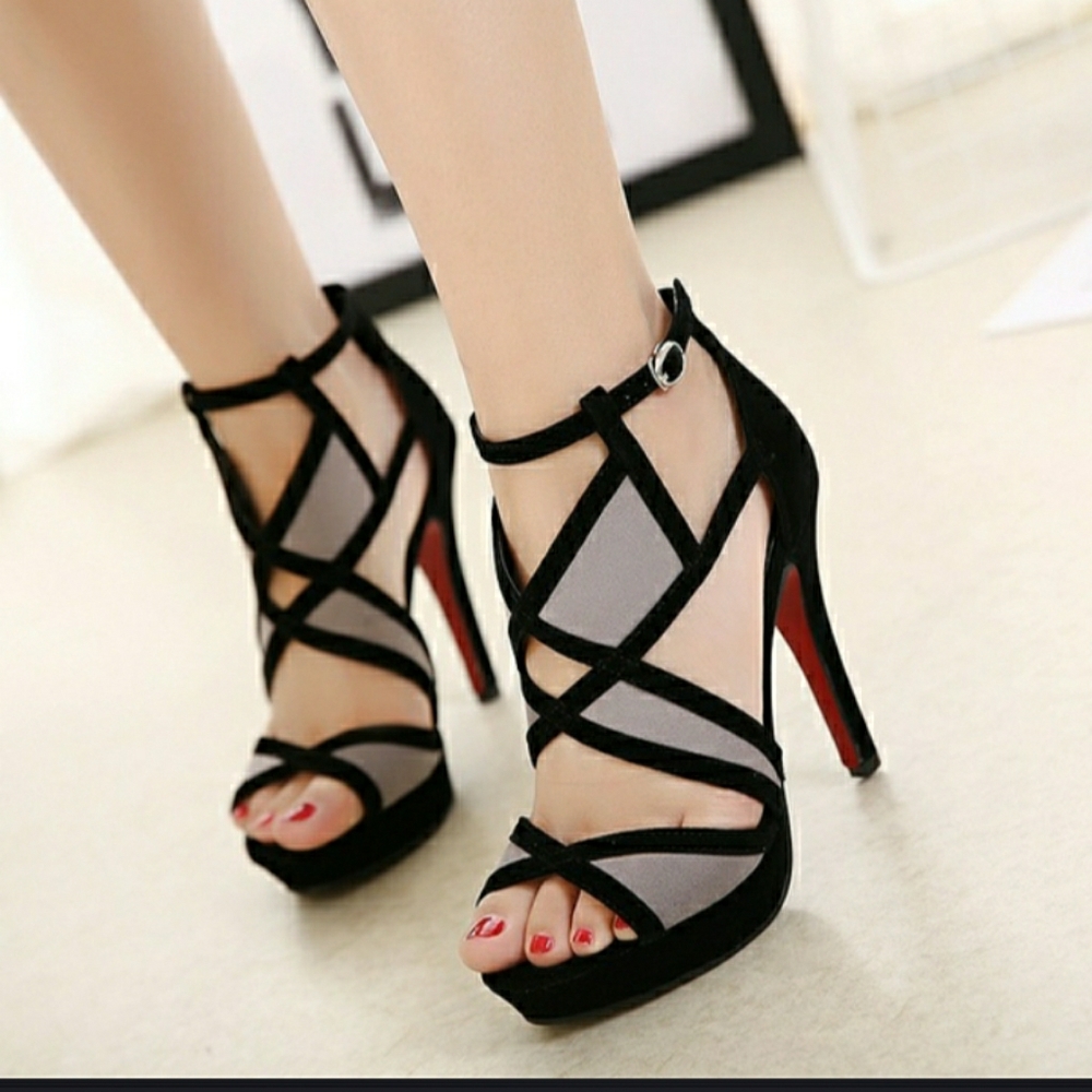 Weiyali STRAP Pumps